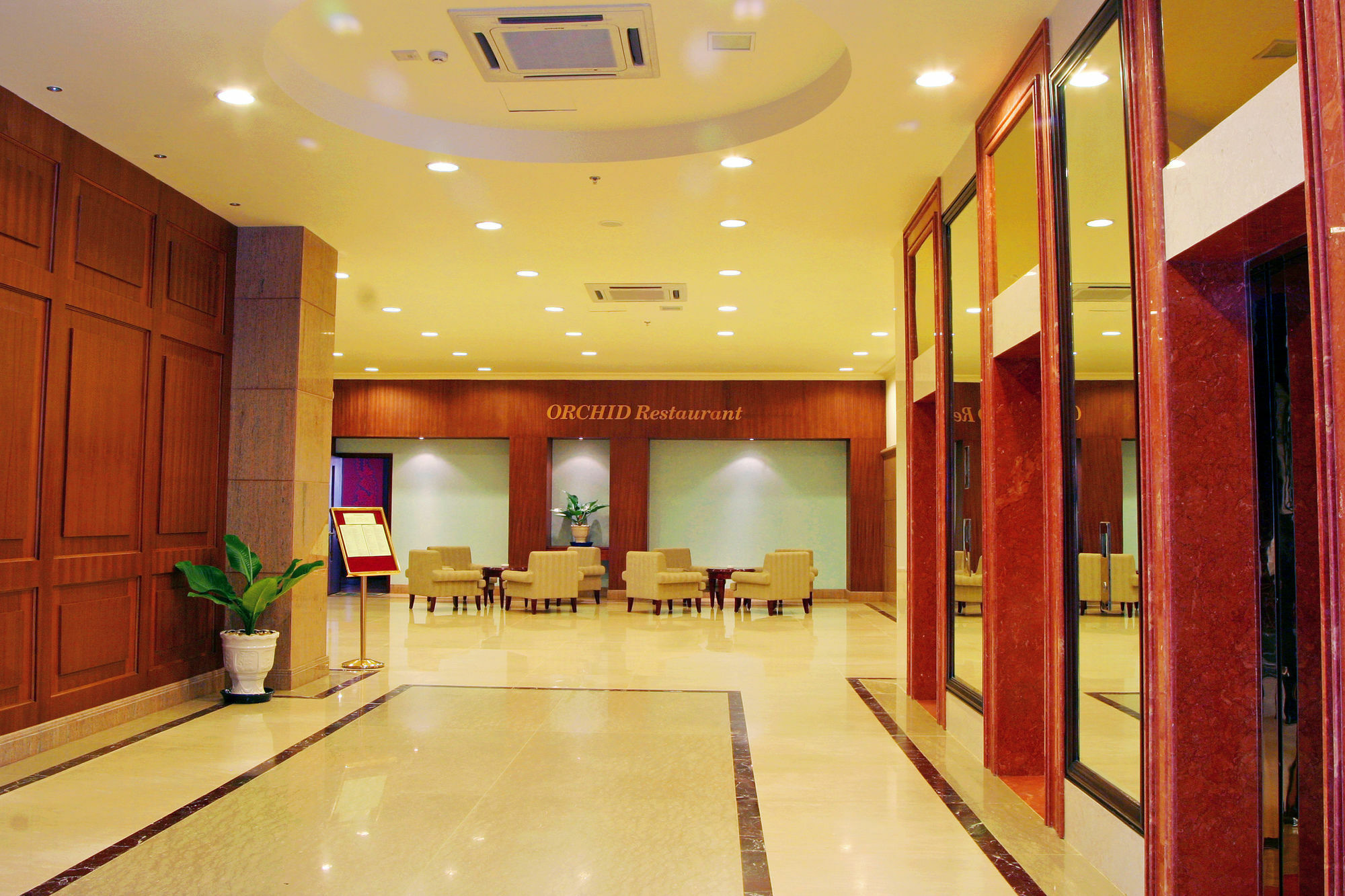 Saigon Dalat Hotel Bagian luar foto